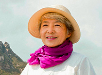 김 반 아         전 영암군 홍보대사 K-중립화 운동가 생명모성연구소 소장