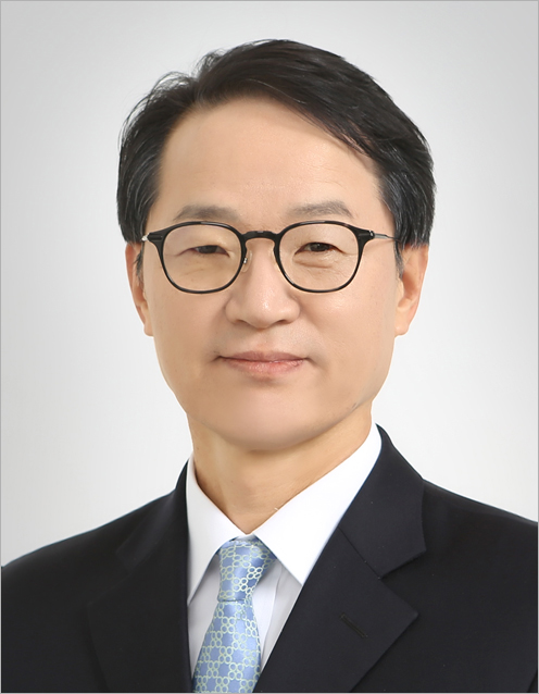 김 복 현         학산면 매월리生​​​​​​ 국회 민원지원센터장​ ​​​​​​국회 정보위원회 입법심의관​ ​​국회사무처 감사관