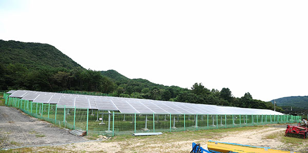 문혜5리 최병일 이장이 운영중인 870kWh규모의 태양광발전소 연간 2~3억원의 수익을 창출하고 있다.